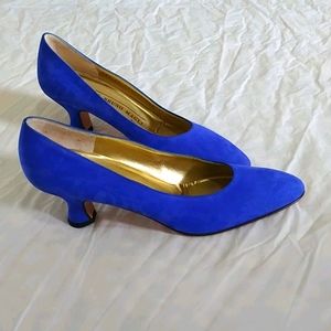 Bruno Magli pumps 7 1/2 AAA blue💙 Italy